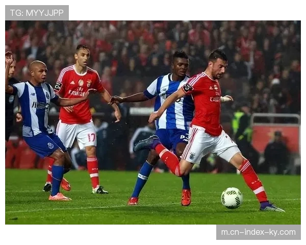 本菲卡球迷组织赛前抗议裁判安排担心主场遭遇不公